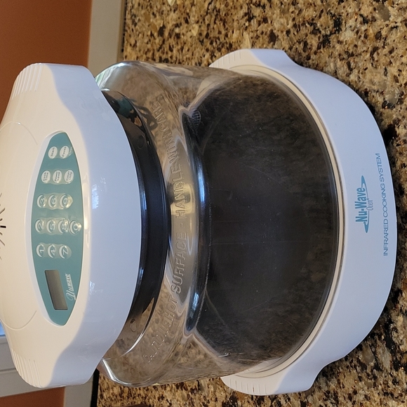 Nu-Wave Infrared Cooking System - Picture 2 of 10